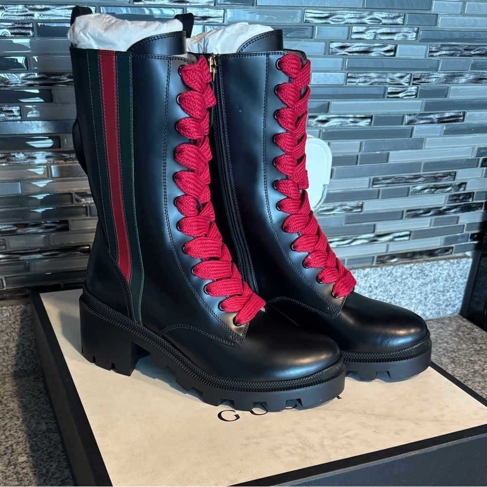 Auth GUCCI Magnum Calf Cirano Lux Black/Red
Lace Up Side Zip Boots- Size 38